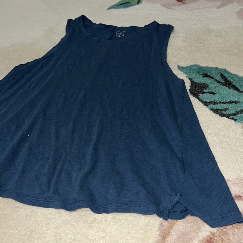 GAP Women's Deep Blue Flowy Muscle Tank Top - Picture 3 of 3